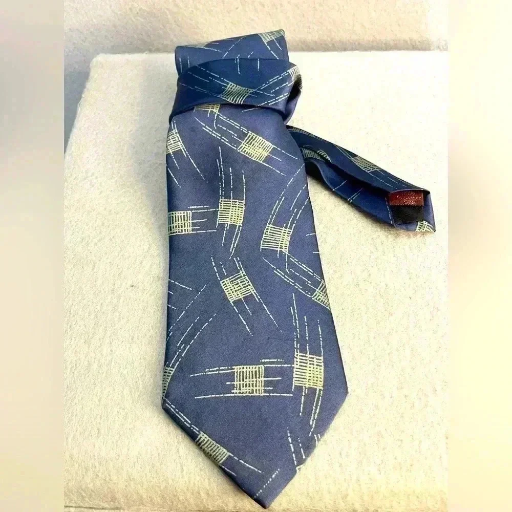 Mario Valentino 100% Imported Silk Tie Abstract